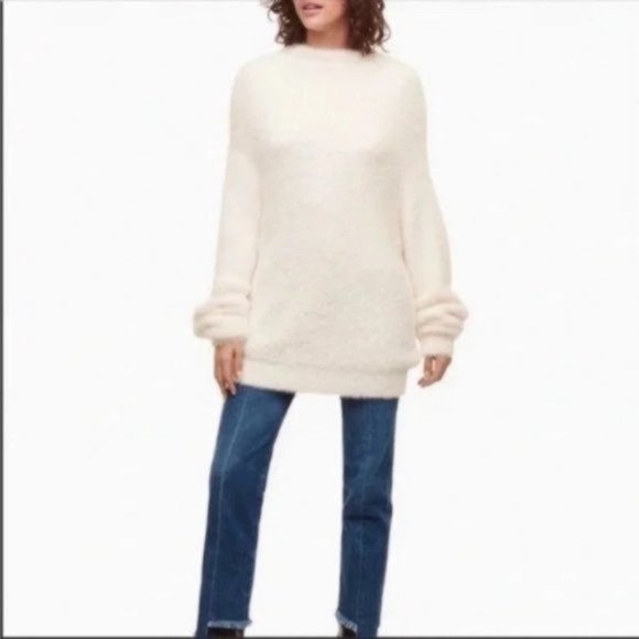 Aritzia Sweaters - Aritzia Wilfred Montpellier Fuzzy Eyelash SweaterCream White oversize Size xS